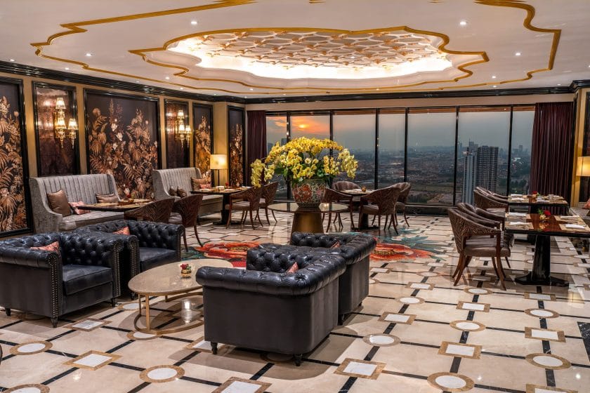 THE 27TH SKY LOUNGE