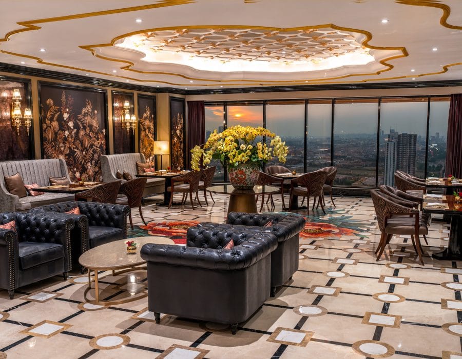 THE 27TH SKY LOUNGE