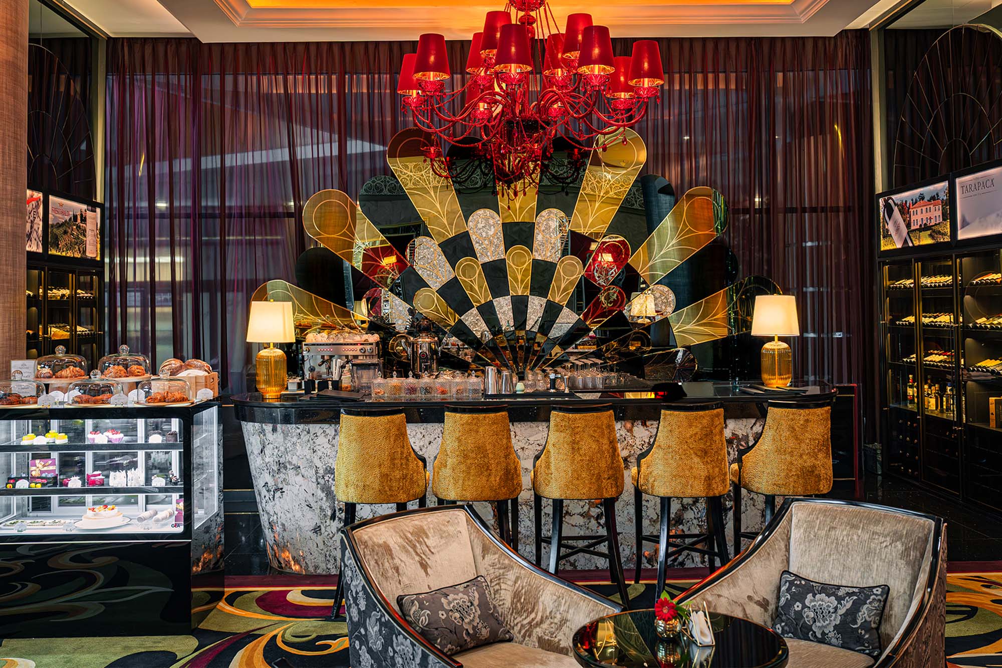 THE LOUNGE